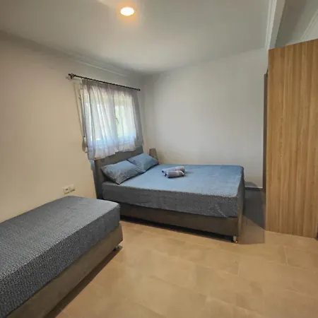 Toula's House Apartment *