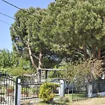 Toula's House 아파트 *