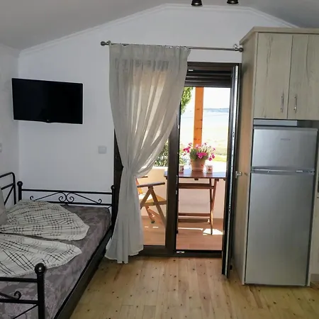 شقة Toula's House Paralia Sikias