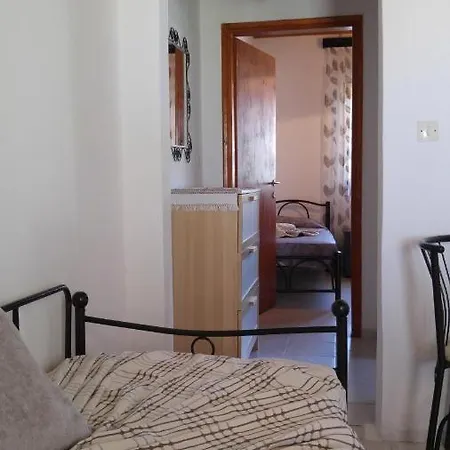Toula's House * Paralia Sikias