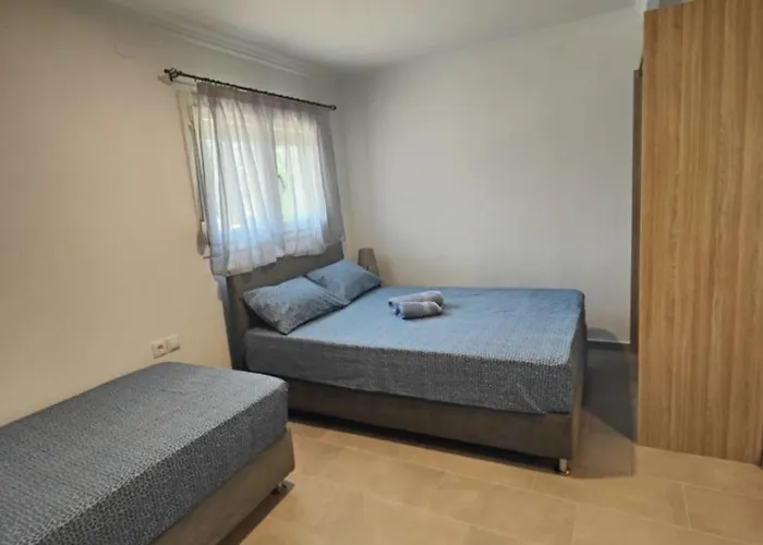 Toula's House Apartament *